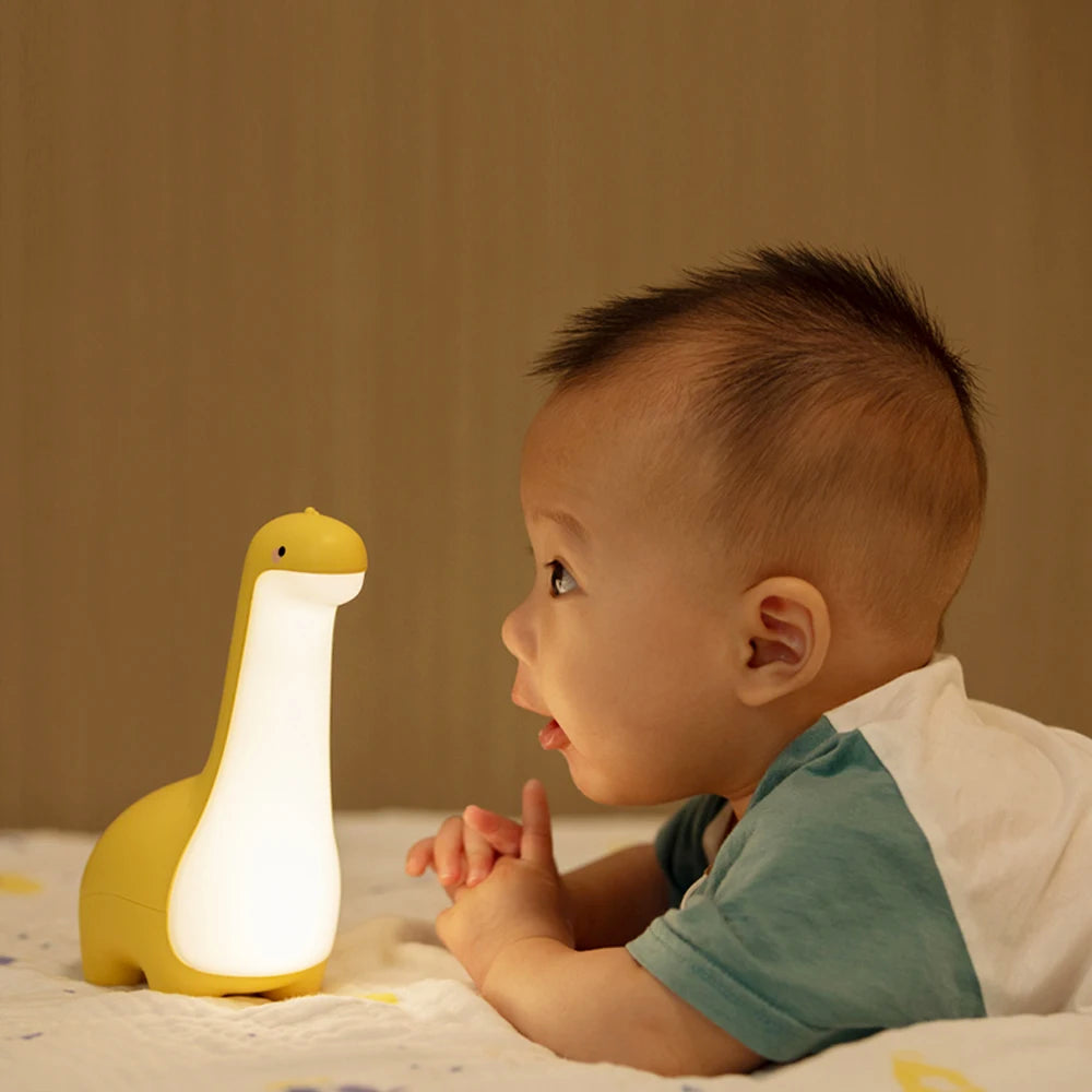 Veilleuse Dinosaure Mignonne – La lampe qui rassure et émerveille les enfants